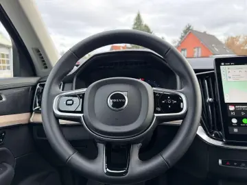 VOLVO XC90 T8 AWD Plus Dark