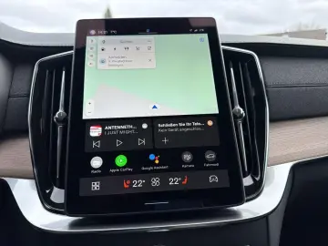 VOLVO XC90 T8 AWD Plus Dark