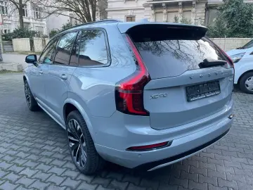 VOLVO XC90 T8 Plus Dark
