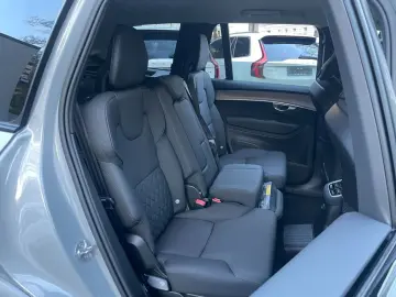 VOLVO XC90 T8 Plus Dark
