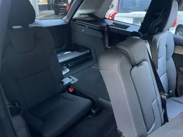 VOLVO XC90 T8 Plus Dark