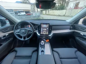 VOLVO XC90 T8 Plus Dark