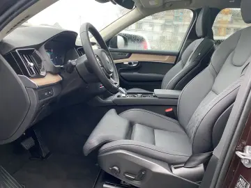 VOLVO XC90 T8 Plus Dark