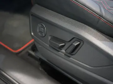 Audi SQ5 TFSI quattro   Pano   HuD  Carbon   B&O