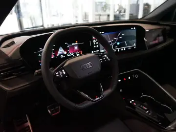 Audi SQ5 TFSI quattro   Pano   HuD  Carbon   B&O