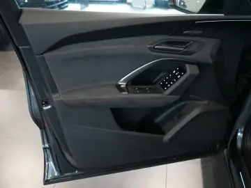 Audi SQ5 TFSI quattro   Pano   HuD  Carbon   B&O