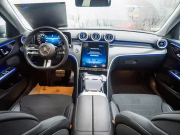 MERCEDES-BENZ C 180   AMG MEMO KAMERA SPUR PDC SHZ