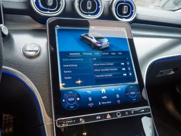 MERCEDES-BENZ C 180   AMG MEMO KAMERA SPUR PDC SHZ