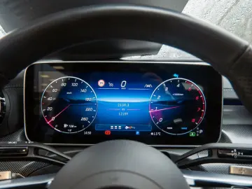 MERCEDES-BENZ C 180   AMG MEMO KAMERA SPUR PDC SHZ