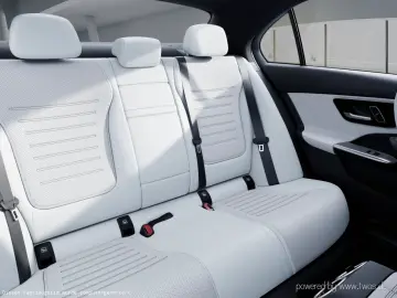 MERCEDES-BENZ C 180 AMG Burmester® 3D Sitzklima Totwinkel