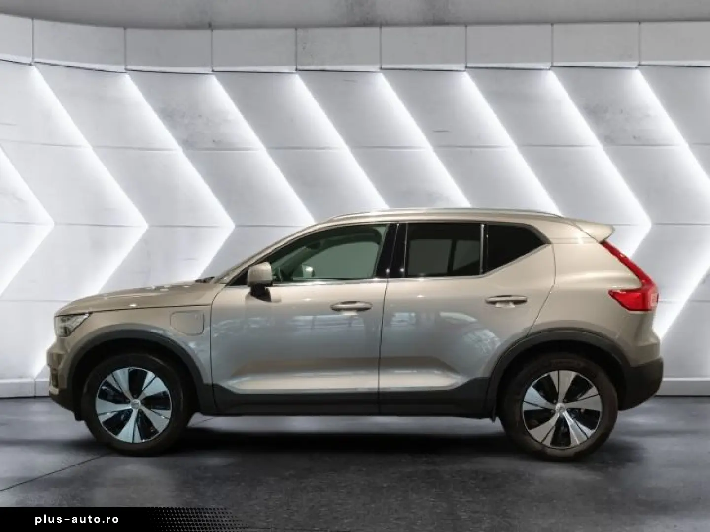 VOLVO XC40 Plug-In Hybrid 2WD Recharge T4