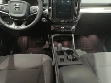 VOLVO XC40 Plug-In Hybrid 2WD Recharge T4