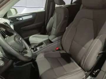 VOLVO XC40 Plug-In Hybrid 2WD Recharge T4