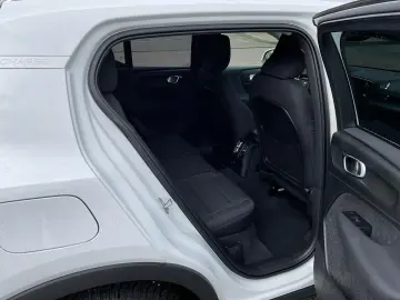 VOLVO XC40 T5 Inscription Expression