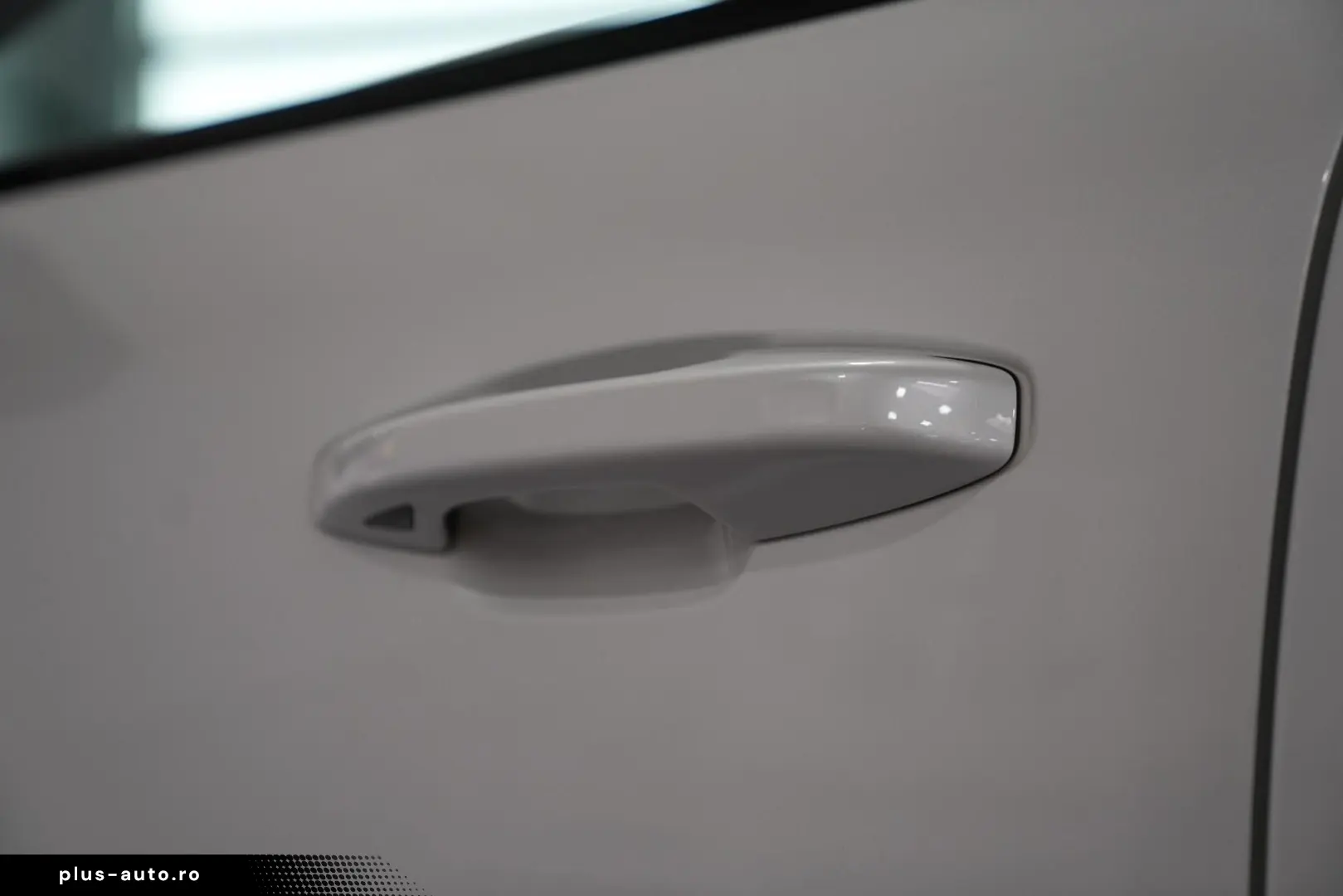 VOLVO XC40 R Design Expression Recharge Plug-In Hybrid