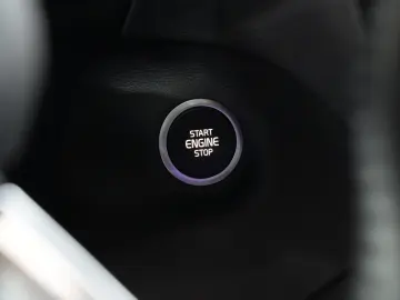 VOLVO XC40 R Design Expression Recharge Plug-In Hybrid