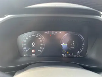 VOLVO XC 40 T4 2WD Plus Bright Plug-In