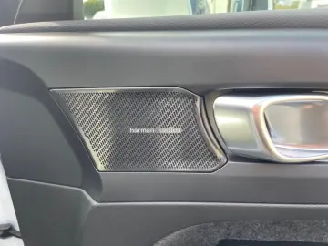 VOLVO XC 40 T4 2WD Plus Bright Plug-In