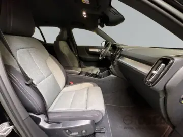 VOLVO XC40 T4 2WD PHEV Plus Dark