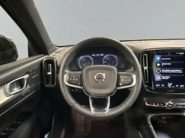 VOLVO XC40 T4 2WD PHEV Plus Dark