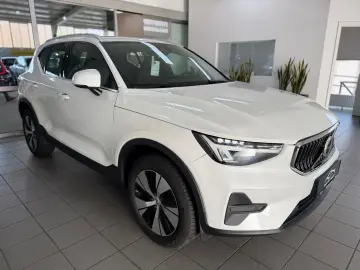 VOLVO XC40 Recharge Plug-In Hybrid