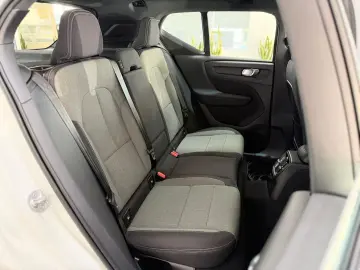 VOLVO XC40 Recharge Plug-In Hybrid