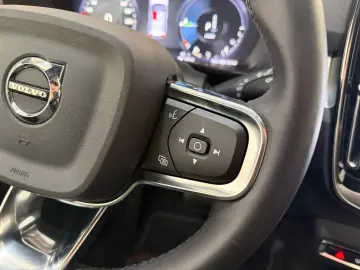 VOLVO XC40 Recharge Plug-In Hybrid