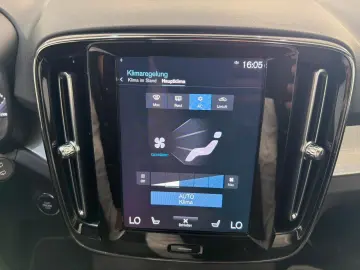 VOLVO XC40 Recharge Plug-In Hybrid