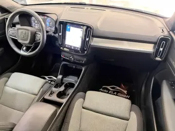 VOLVO XC40 Recharge Plug-In Hybrid