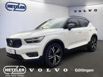 VOLVO XC40 R Design Expression Recharge Plug-In Hybrid