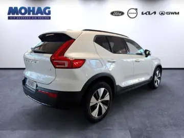 VOLVO XC40 T4 Recharge Plus Dark Plug-In Hybrid