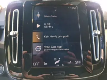 VOLVO XC40 T4 Recharge Plus Dark Plug-In Hybrid