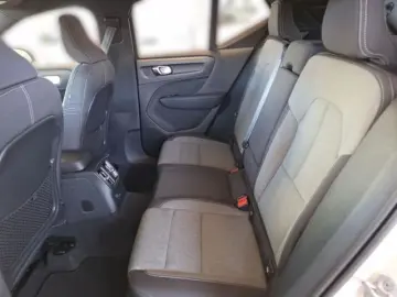 VOLVO XC40 T4 Recharge Plus Dark Plug-In Hybrid