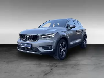 VOLVO XC40 T4