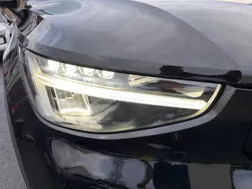 VOLVO XC 40 T5 Plug in Plus Dark