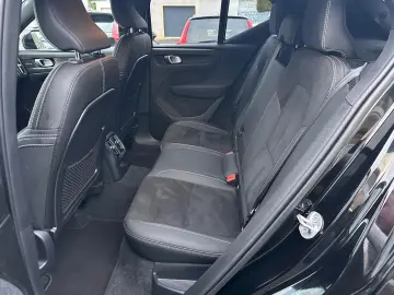 VOLVO XC 40 T5 Plug in Plus Dark