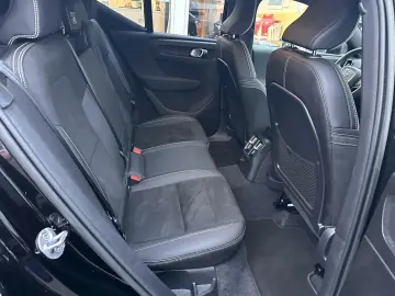 VOLVO XC 40 T5 Plug in Plus Dark