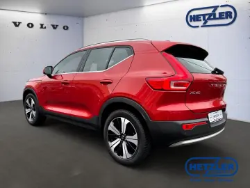 VOLVO XC40 Core Recharge Plug-In Hybrid 2WD