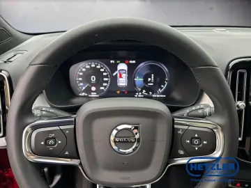 VOLVO XC40 Core Recharge Plug-In Hybrid 2WD