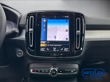 VOLVO XC40 Core Recharge Plug-In Hybrid 2WD