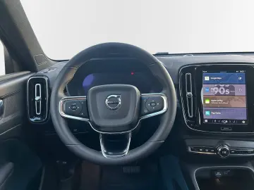 VOLVO XC40 Recharge Twin Motor AWD Plus