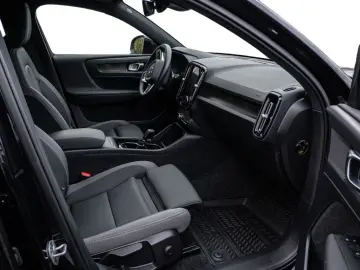 VOLVO XC40 Recharge Twin Motor AWD