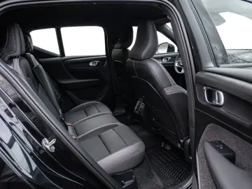 VOLVO XC40 Recharge Twin Motor AWD