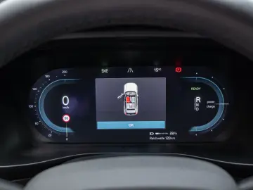 VOLVO XC40 Recharge Twin Motor AWD