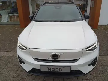 VOLVO XC40 Twin Core Pure Electric AWD
