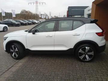 VOLVO XC40 Twin Core Pure Electric AWD