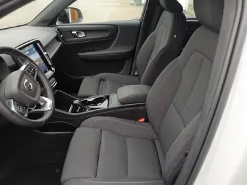 VOLVO XC40 Twin Core Pure Electric AWD
