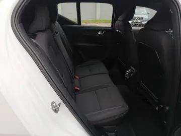 VOLVO XC40 Twin Core Pure Electric AWD