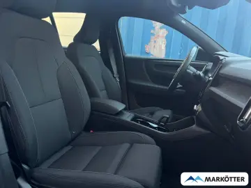 VOLVO XC40 AWD Core Recharge