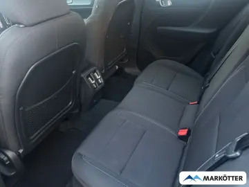 VOLVO XC40 AWD Core Recharge